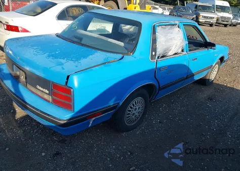 1991 Oldsmobile Cutlass Ciera S z USA, uszkodzony, nr VIN 2G3AJ54N1M2343151